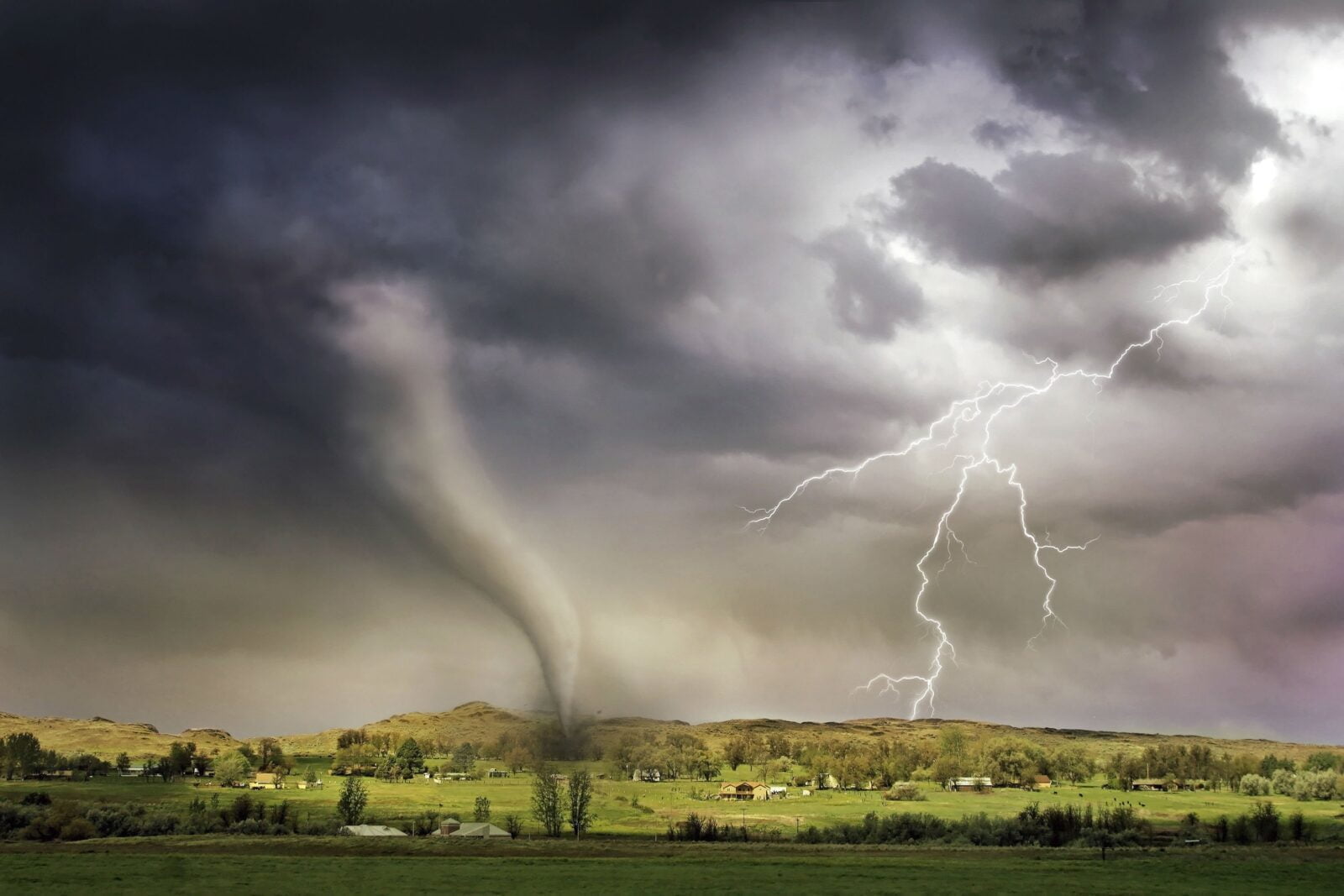 Overcoming Thunderstorm Anxiety: A Comprehensive Guide to Conquering Fear